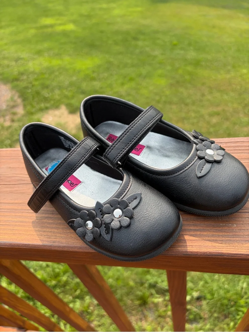Girls Black Mary Jane Floral Strap Shoes